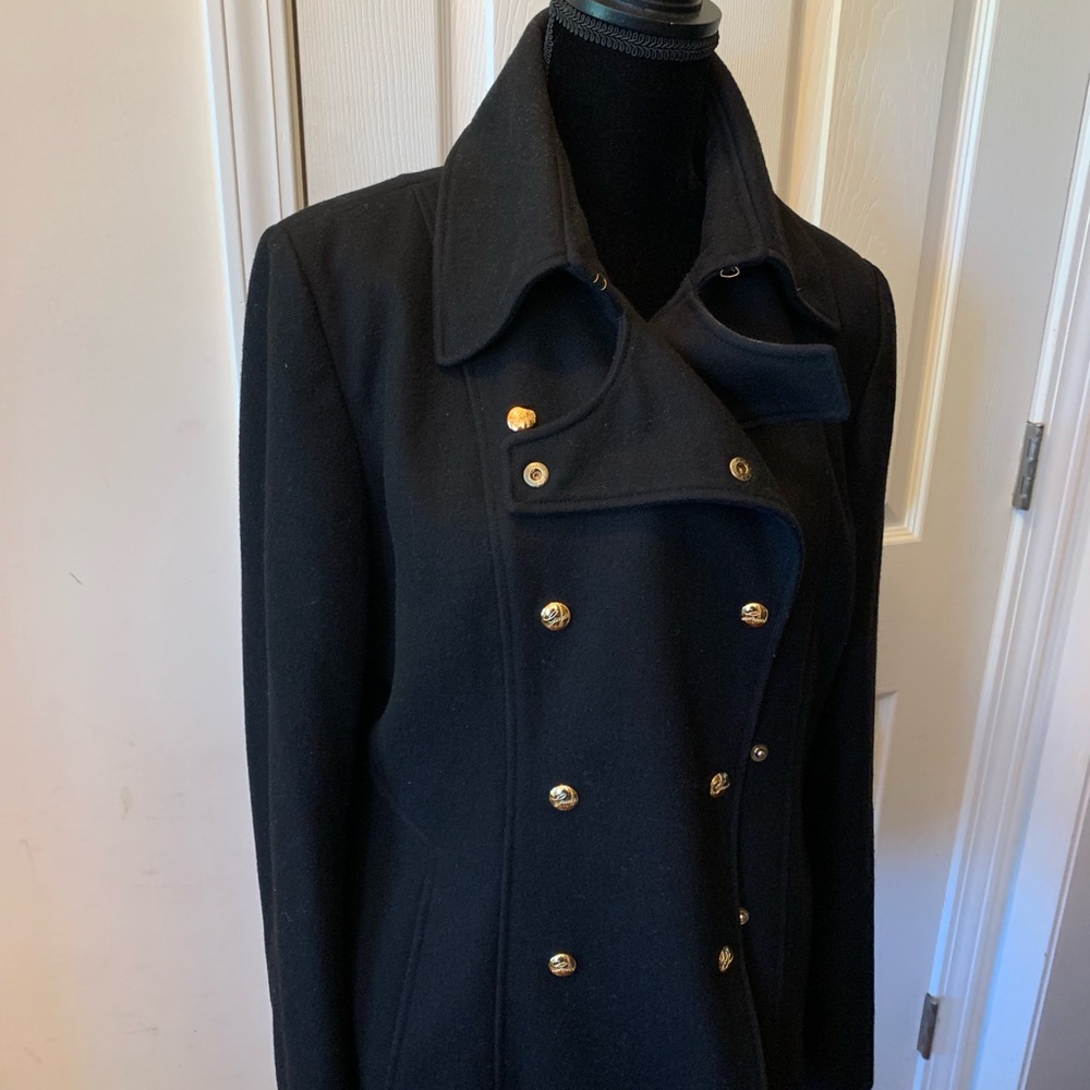 Black fall/ winter Guess jacket.  Great condition